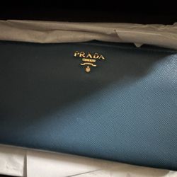 Prada Wallet Calfskin