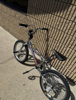 BMX 1998 GT Performer