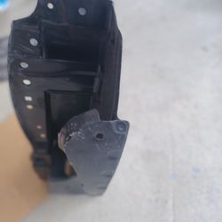 Soporte De Luses Y Door (Barra Trasera De La Cama O Bed)  De Cama Tacom a  2005 Al 2015