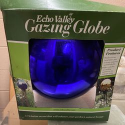 Gazing Globe 