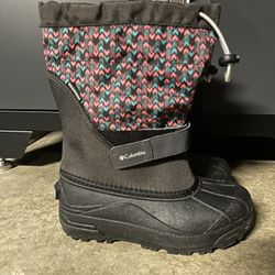 Kids Columbia Snow Boots $25 (Size 4) 
