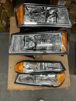 08-12 Chevy Colorado, 08-12 Isuzu i280 i290 i350 4Pc Headlights; Chrome Housing With Amber Corners