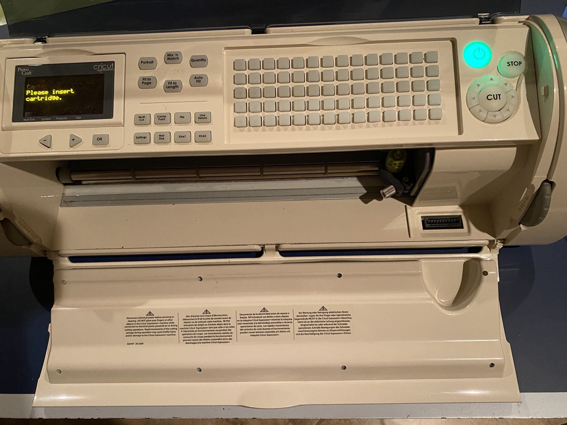 cricut expression Provo craft 24 inch personal electronic cutter machine lot