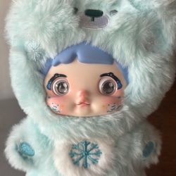 Nommi Plush/vinyl Pendant
