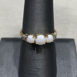 14K Yellow Gold Opal Ring