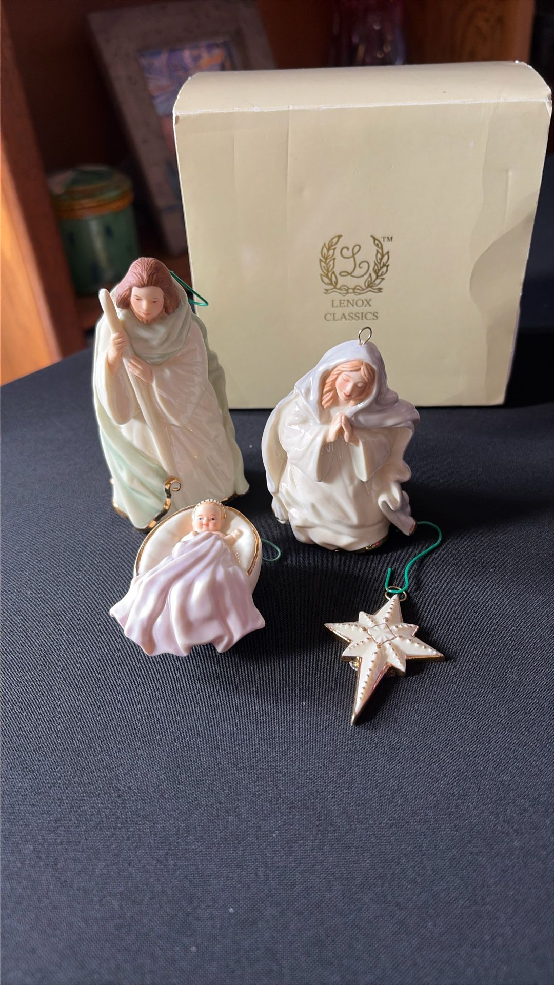 Lennox Ornament Set