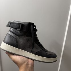 Louis Vuitton Rivoli High