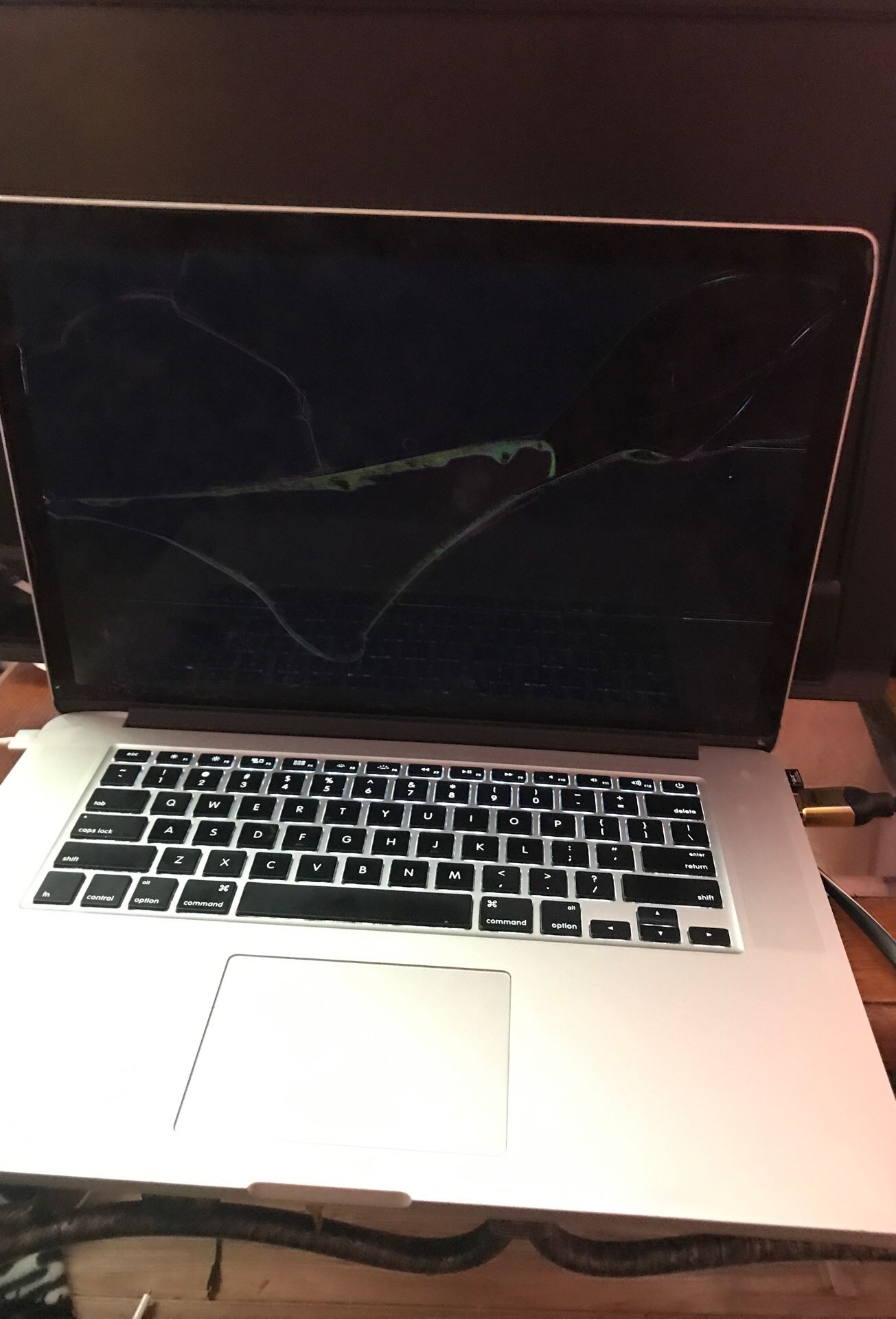 MacBook Pro retina screen needs replacement