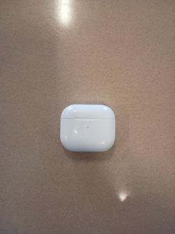 Apple Lightning Charging Case for AirPods (3rd Generation)