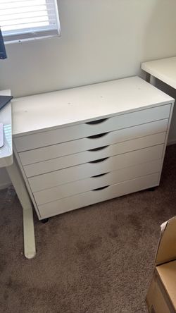 6 Drawer stand