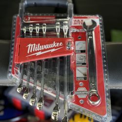 Milwaukee Set Wrench Metric 