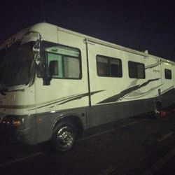 2004 Georgetown Forest River $10,000 Open To Trade 