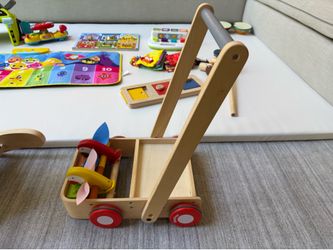 PlanToys Bird Walker Wagon