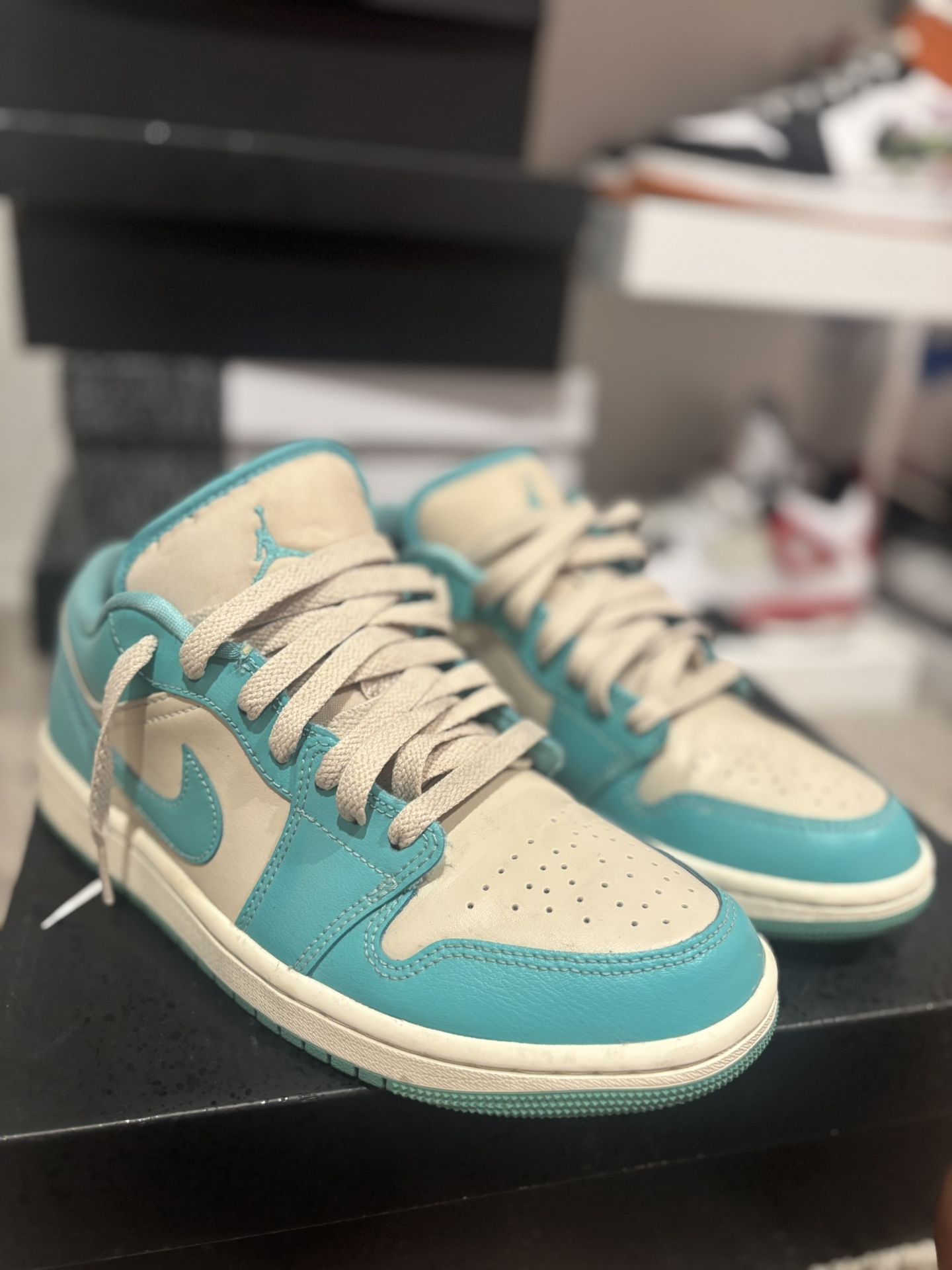 Wmns Air Jordan 1 Low Tropical Teal Sandy Beige