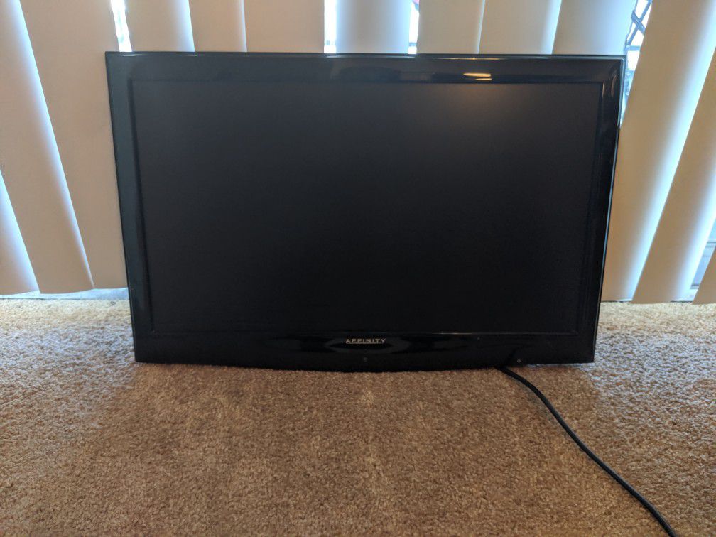 Affinity LED HD TV WITH WALL MOUNT
