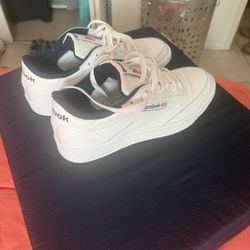 Tenis