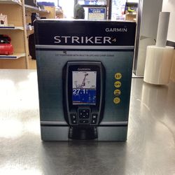 Garmin Striker 4 | 3.5 Inch Fishfinder | **NEW IN BOX**