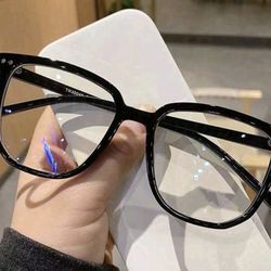 Black Fashion Glasses 