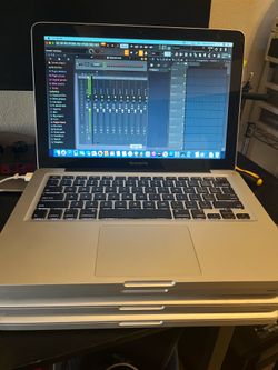 🚨Music or pod cast or DJ 🚨 2012-13 Apple MacBook Pro With Protools FL STUDIO PLUS LOGIC PRO