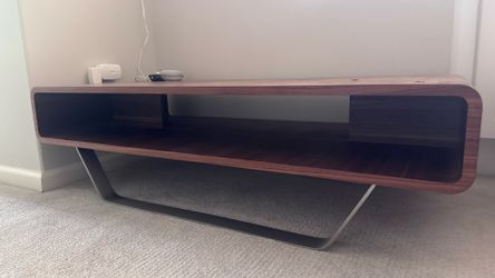 Like new: Baptisia coffee table in oak color from Scandinavian design