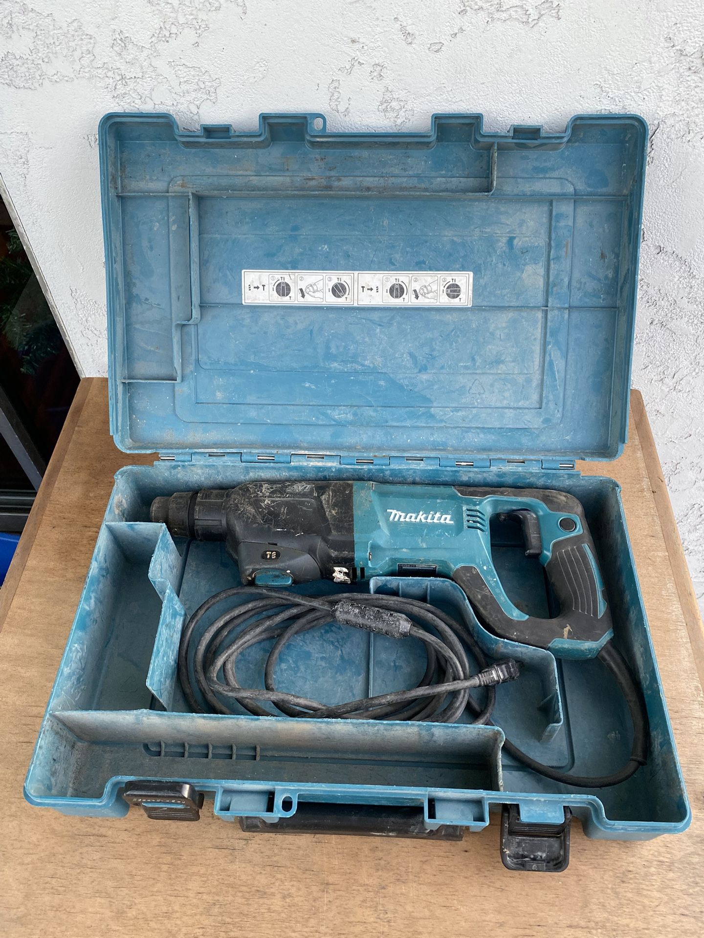 FIRM: Makita 1" AVT Rotary Hammer, accepts SDS‑PLUS bits, Hammer Drill