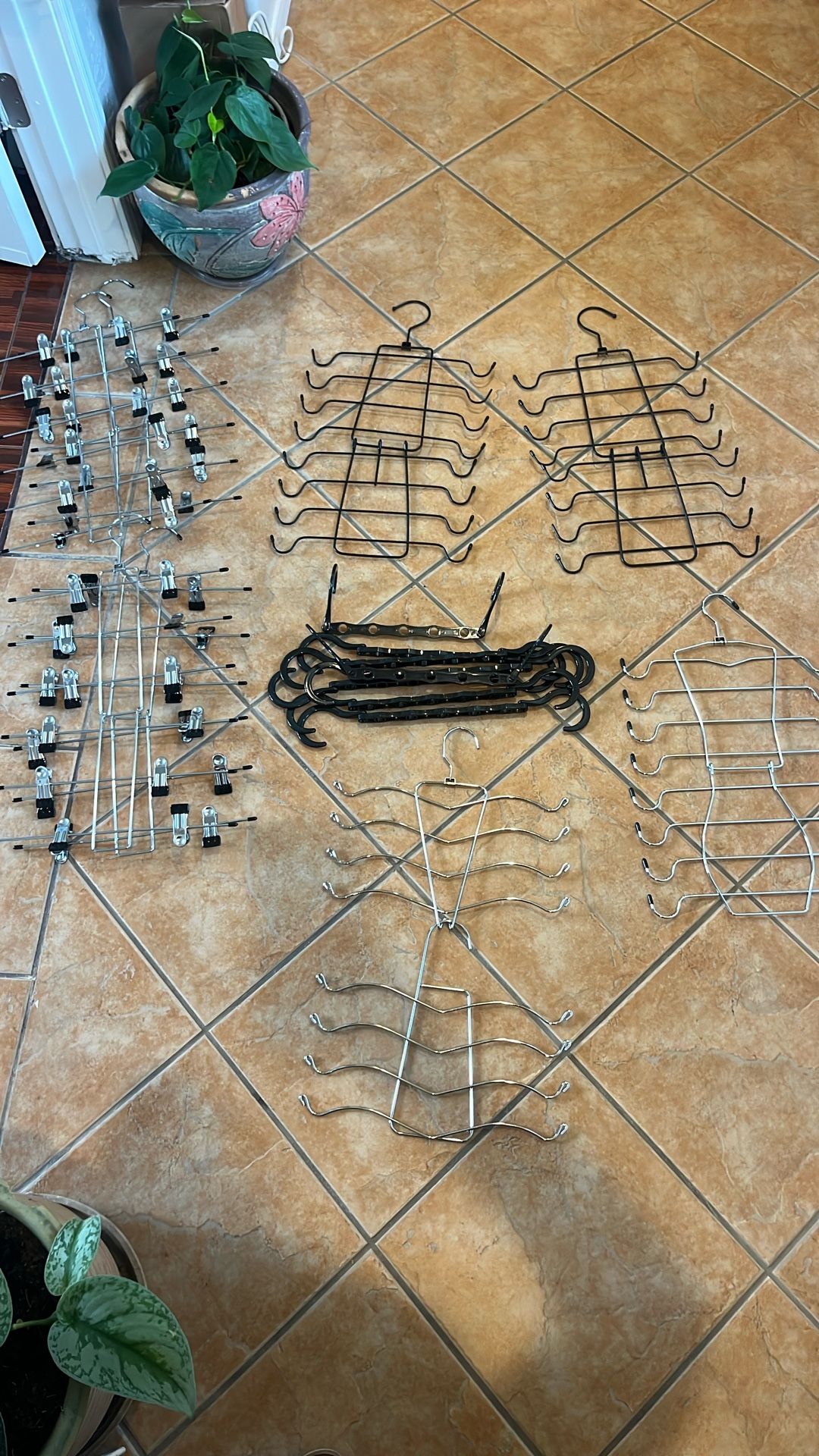 Space Saving Hangers (NEW)