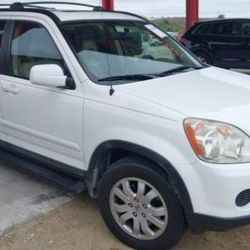 2006 Honda CRV CLEAN TITLE Beautiful!!