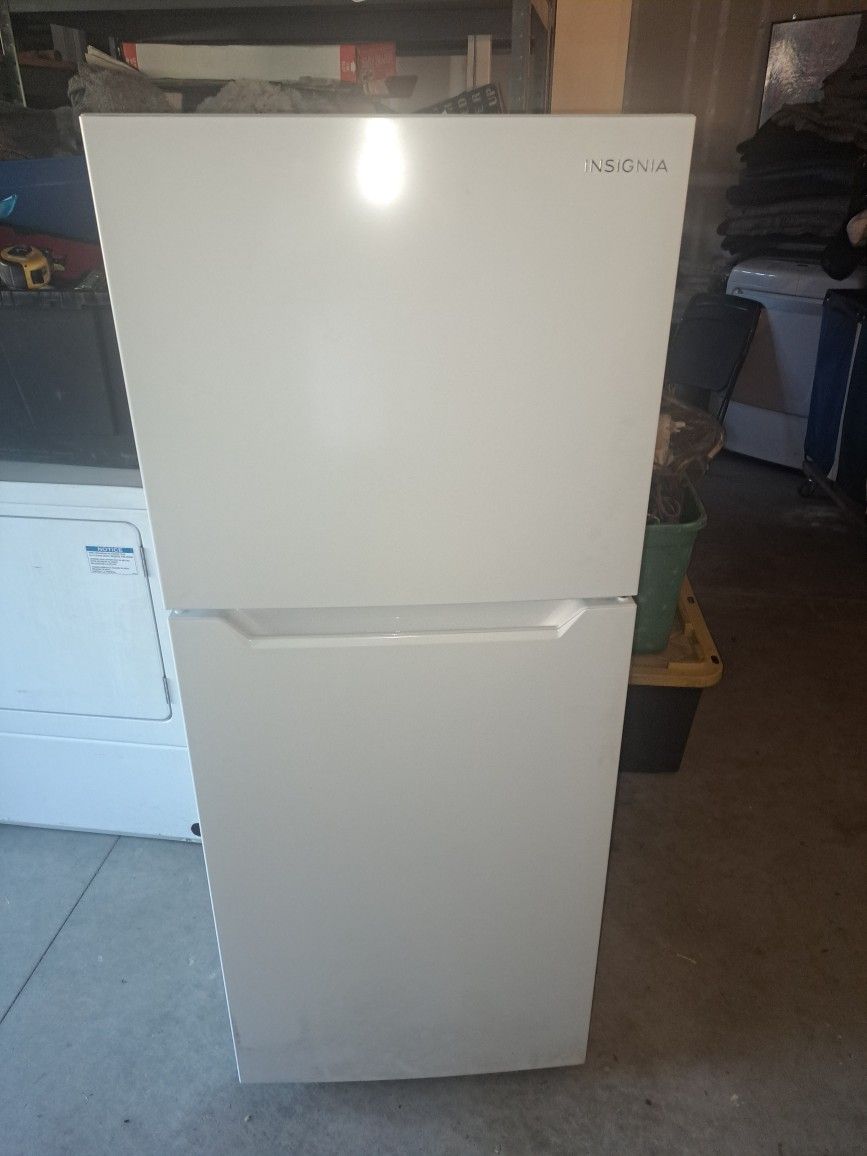 Refrigerator NEW