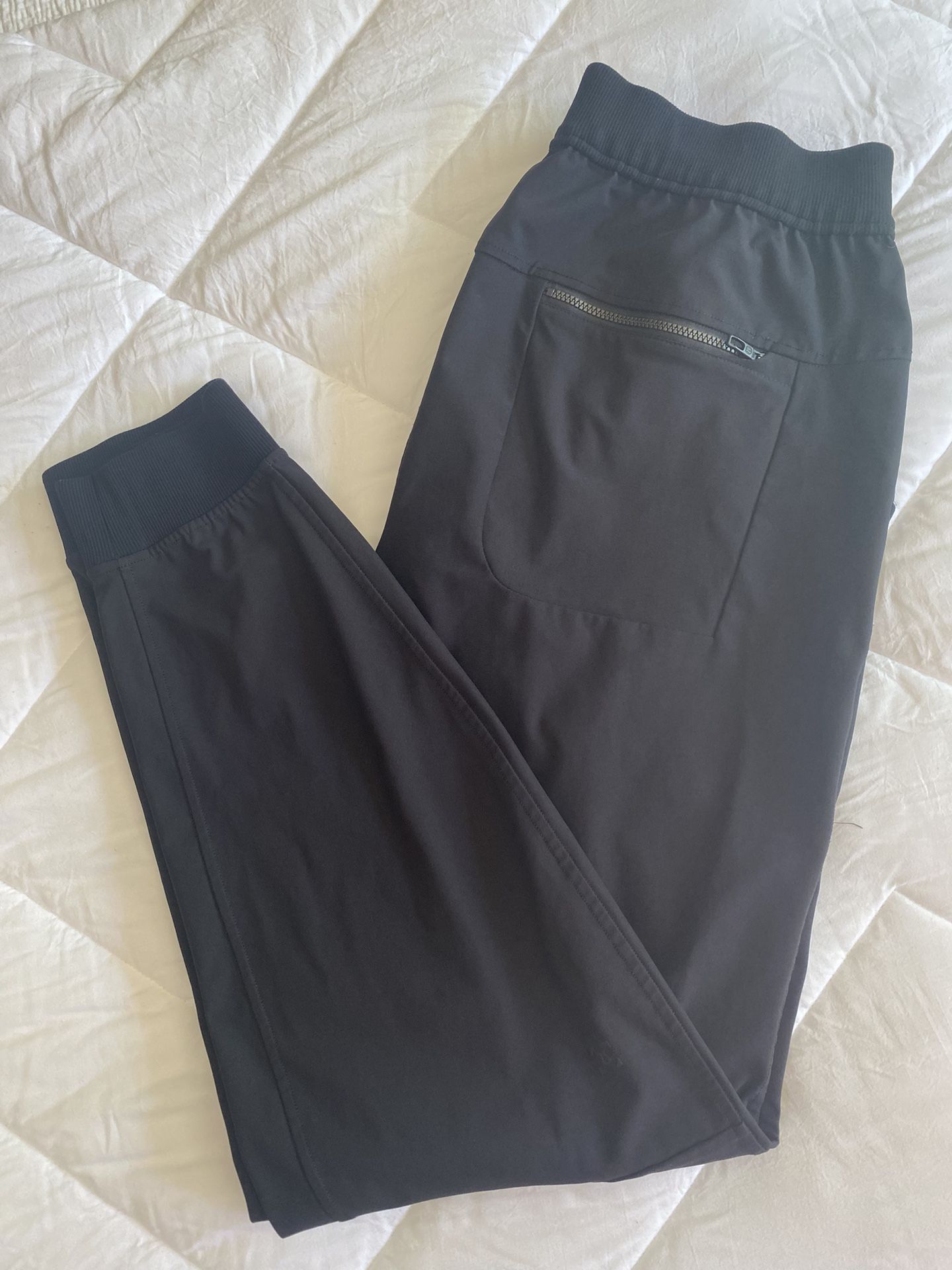 Lululemon Men’s Joggers. Size M