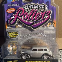  HOMIE ROLLERS  Jada    ‘ 39’ Chevy Master Deluxe                  With 2 Figures. VETERANO  & FLACO 