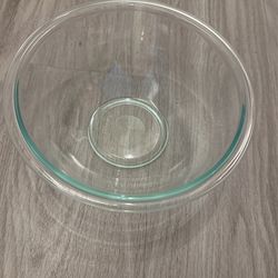 Pyrex Glass Bowl 