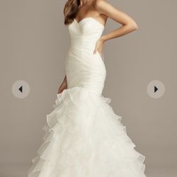 David’s Bridal Wedding Dress Size 14