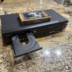 SYMPHONIC WF803 VHS PLAYER VCR RECORDER & DVD PLAYER COMBO TESTED