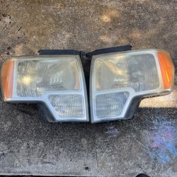 Ford F150 Headlights With Light Bulbs 