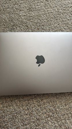 Apple MacBook Laptop Silver 2020 Intel
