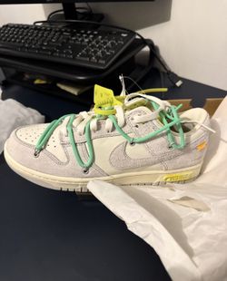 Off White Dunks Lot 14