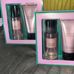 Victoria Secret  Set