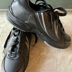 New! Pyramid Universal Black Bowling Shoe Men’s Size 9