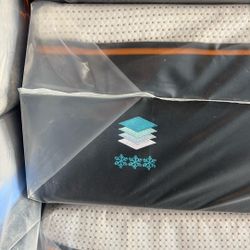 Queen Memory Foam Mattress 