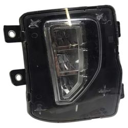 2016 2018 CHEVROLET SILVERADO 1500 RIGHT SIDE LED FOG LIGHT OEM