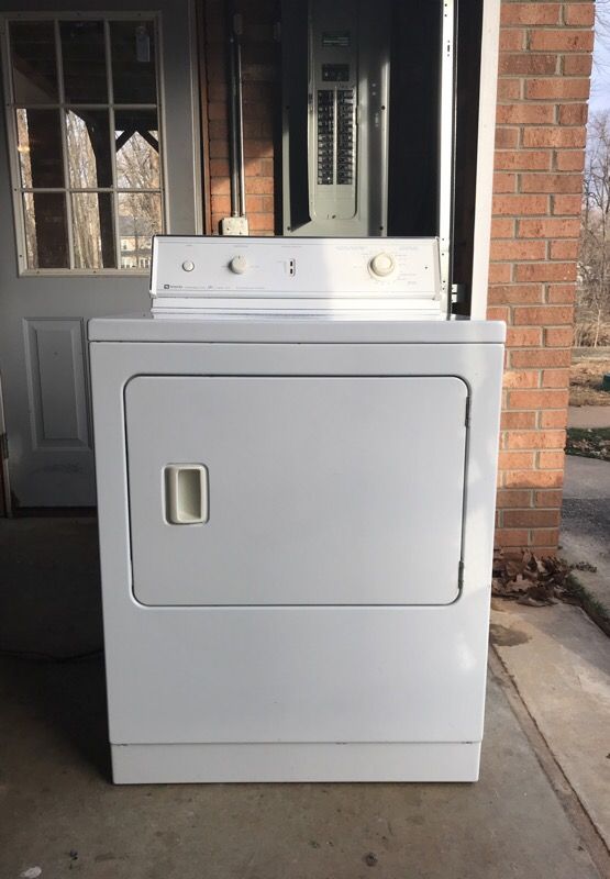 Maytag Dependable care plus heavy duty dryer for Sale in Clemmons, NC