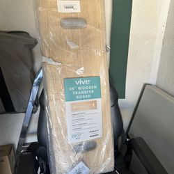 VIVE 36” Wooden Transfer Board