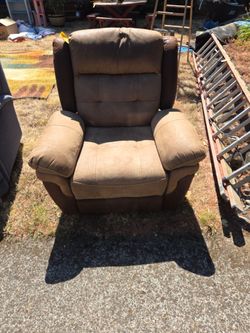 Brown Microfiber and Faux Leather Recliner
