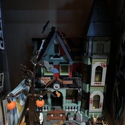 Haunted House Building Set 