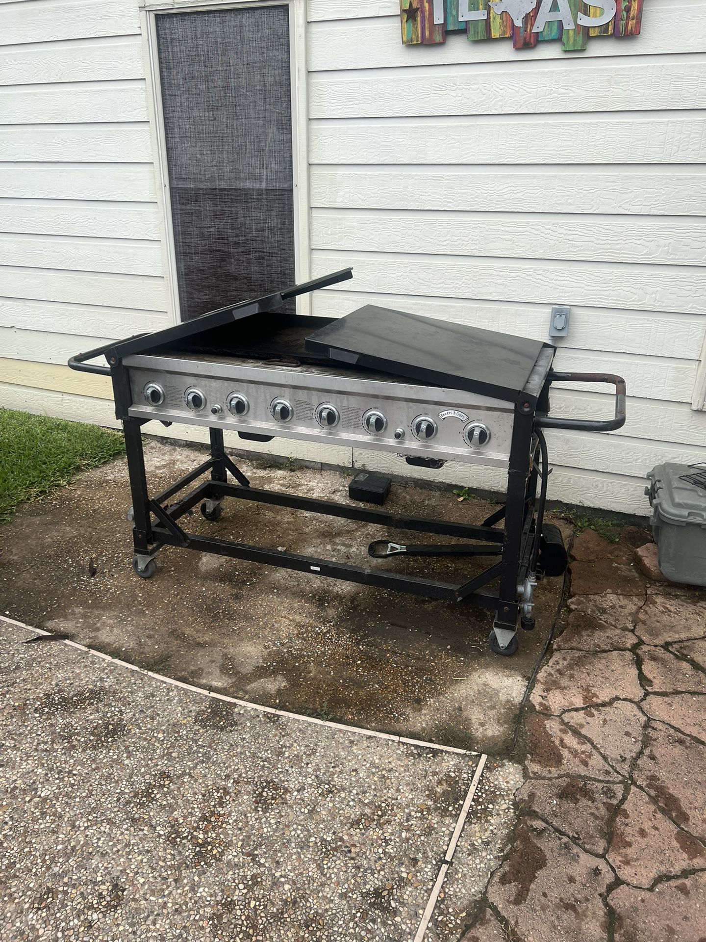 Baker And Chef Propane BBQ GRILL
