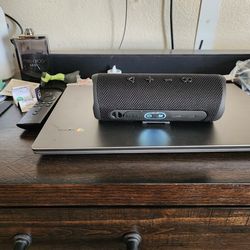 Flip 6 Bluetooth Speakers 4 diff colors