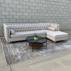 *Free Delivery* Modern Sectional Couch Sofa