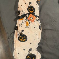 Brand New Winnie The Pooh Blanket Halloween Logo.