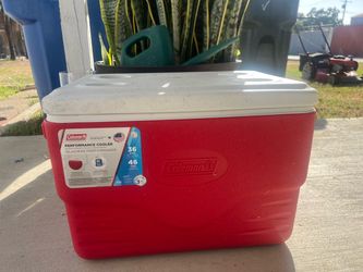 Red / White Coleman  performance ice cooler