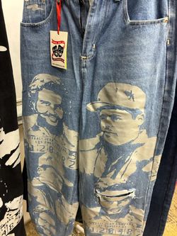 DESIGNER JEANS